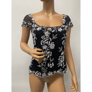 formal top Size Small Marina black silk white embroidered